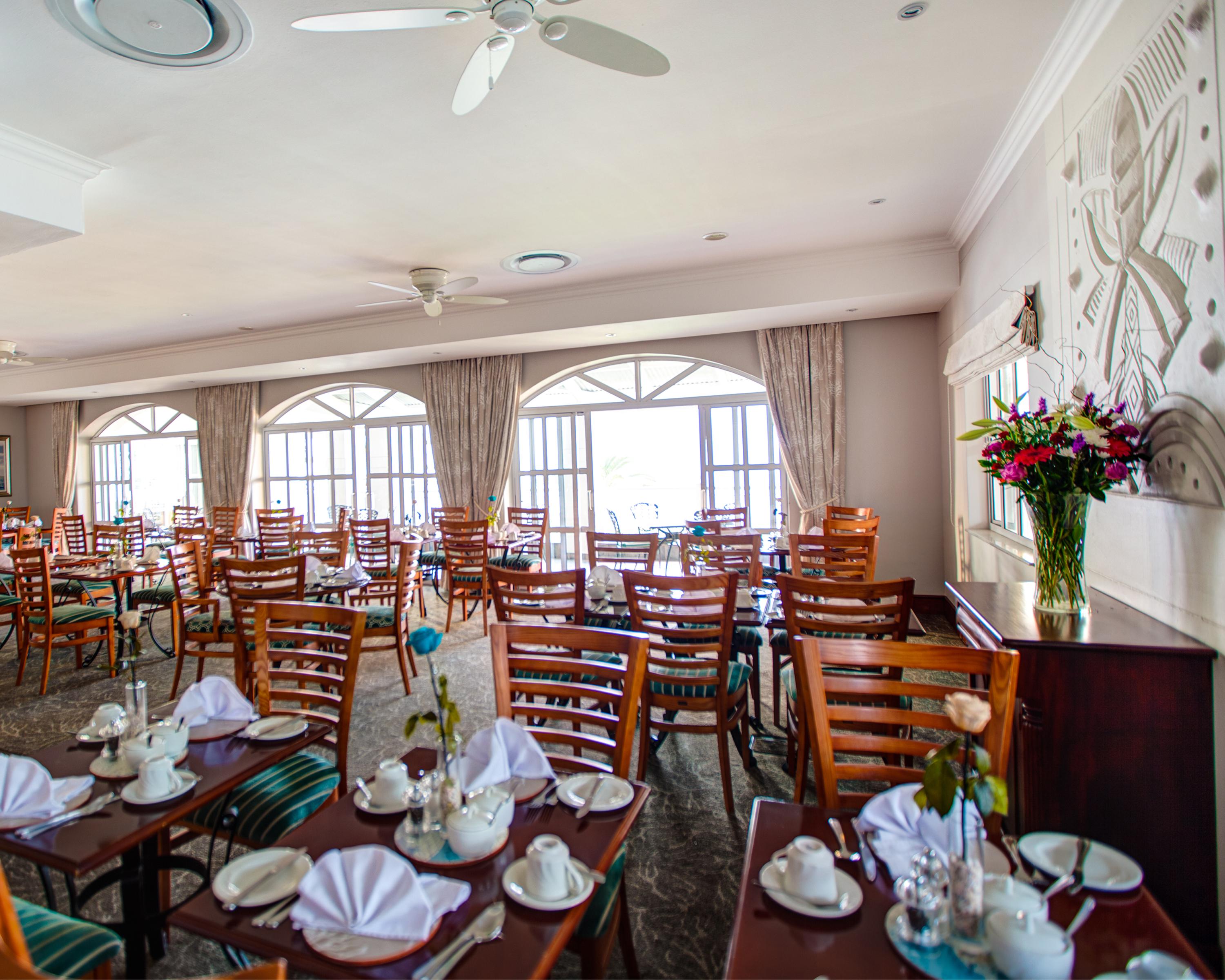 Courtyard Hotel Gqeberha Port Elizabeth Exterior photo
