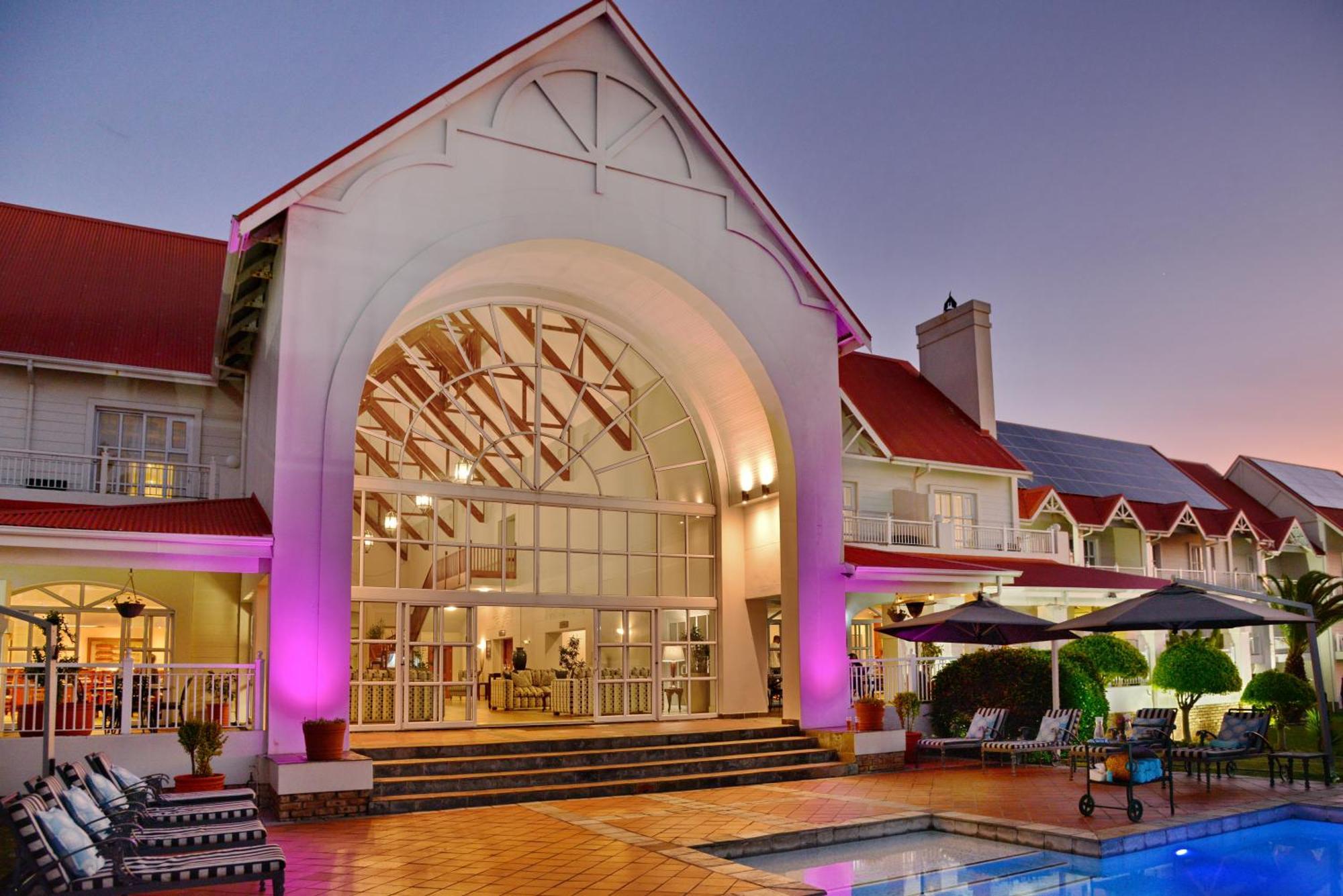 Courtyard Hotel Gqeberha Port Elizabeth Exterior photo