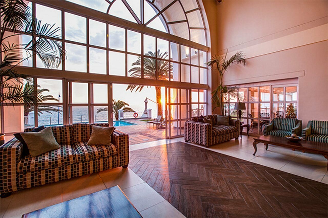 Courtyard Hotel Gqeberha Port Elizabeth Exterior photo